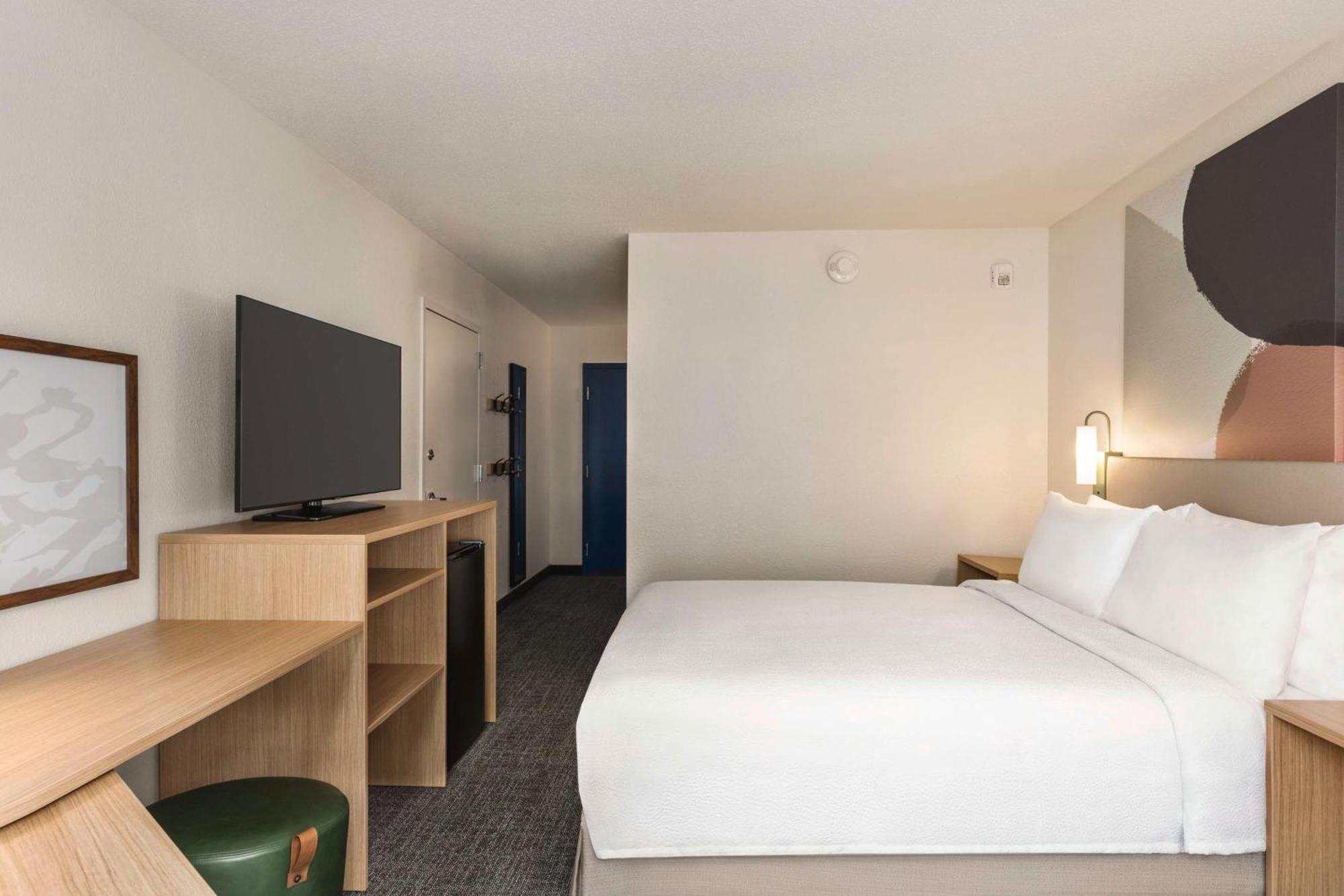 Spark By Hilton Mystic Groton Bagian luar foto