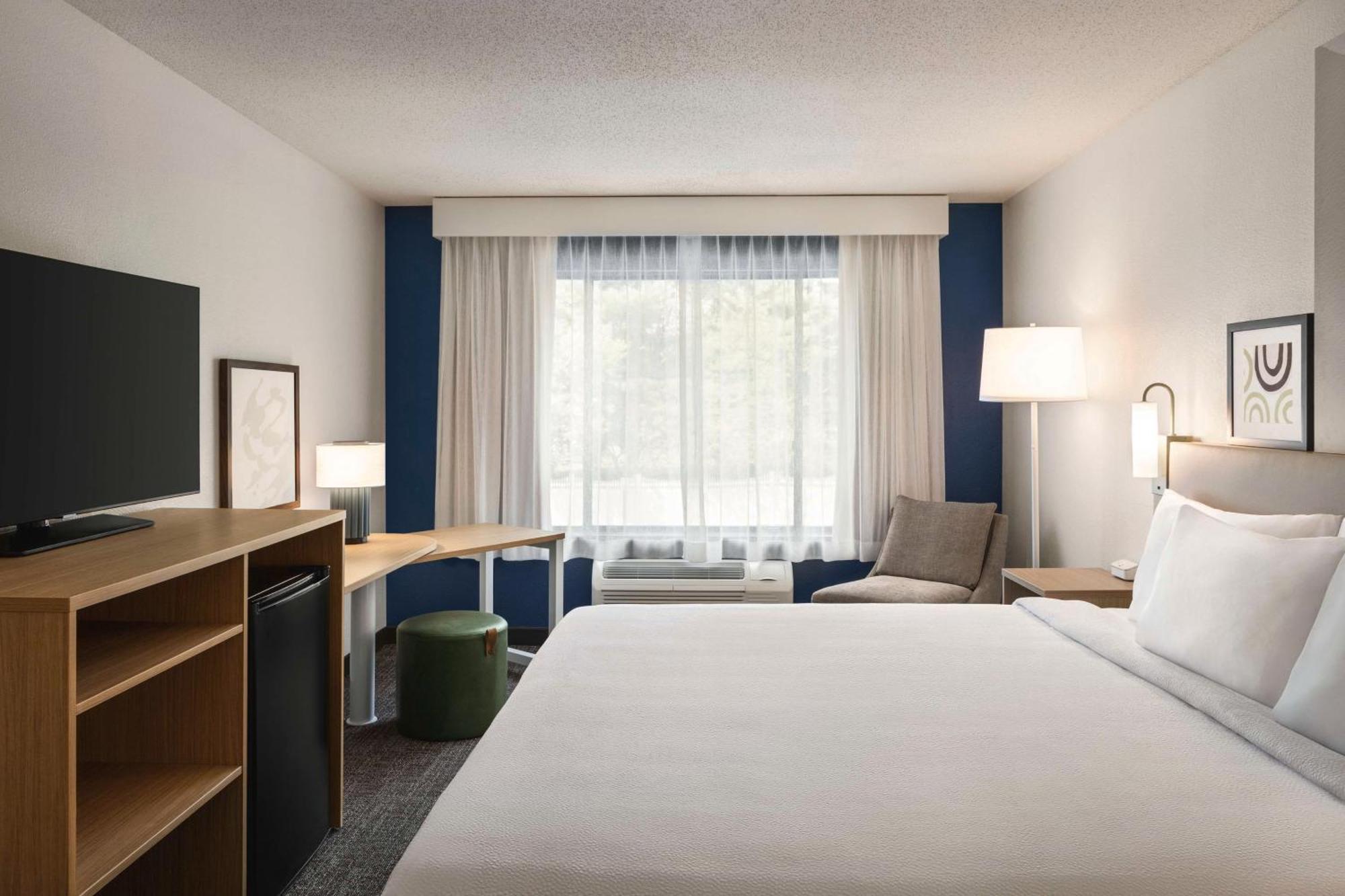 Spark By Hilton Mystic Groton Bagian luar foto